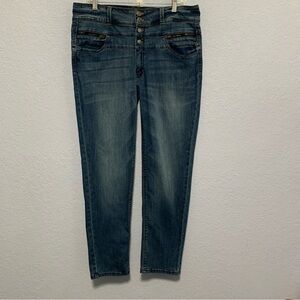 KanCan Women Four Button Zip Fly Mid Rise Jeans